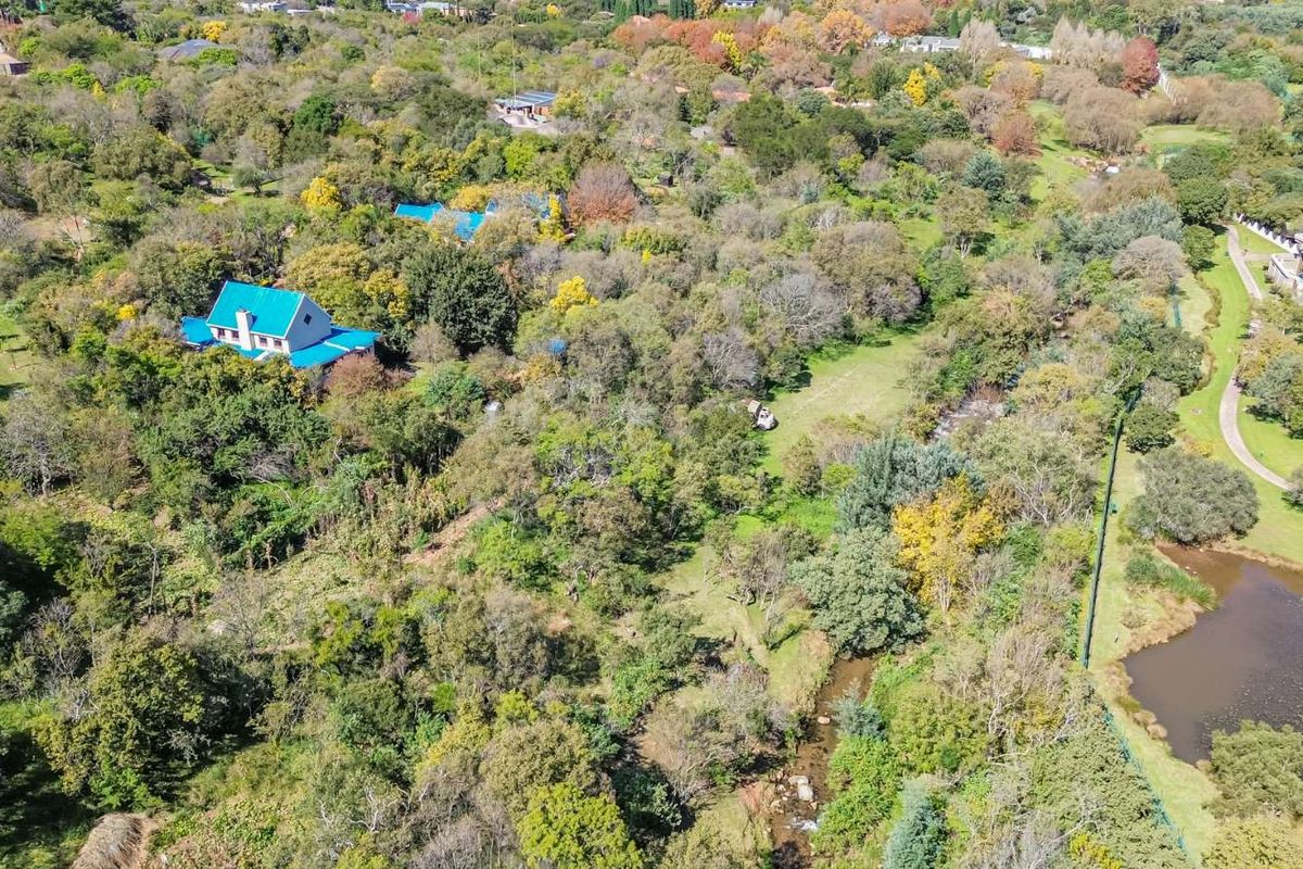 House For Sale in Ruimsig - Photo 4