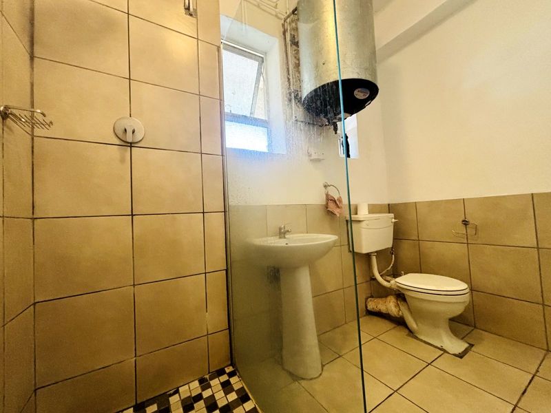Apartment For Sale in Humewood - Photo 7