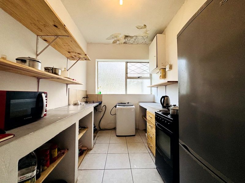 Apartment For Sale in Humewood - Photo 8