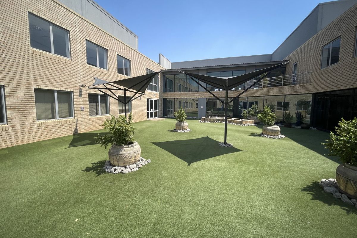 Office For Sale in Hatfield - Photo 2