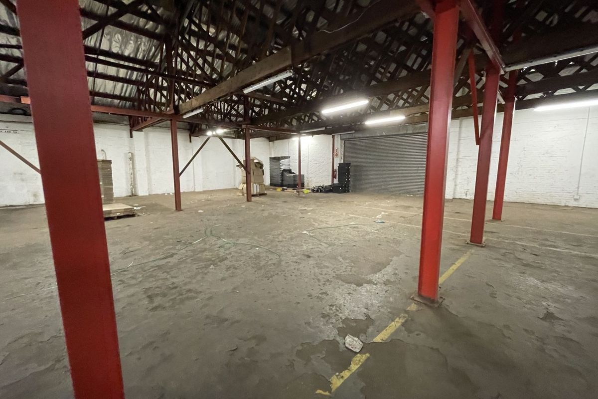 Industrial To Rent in Clayville East - Photo 3