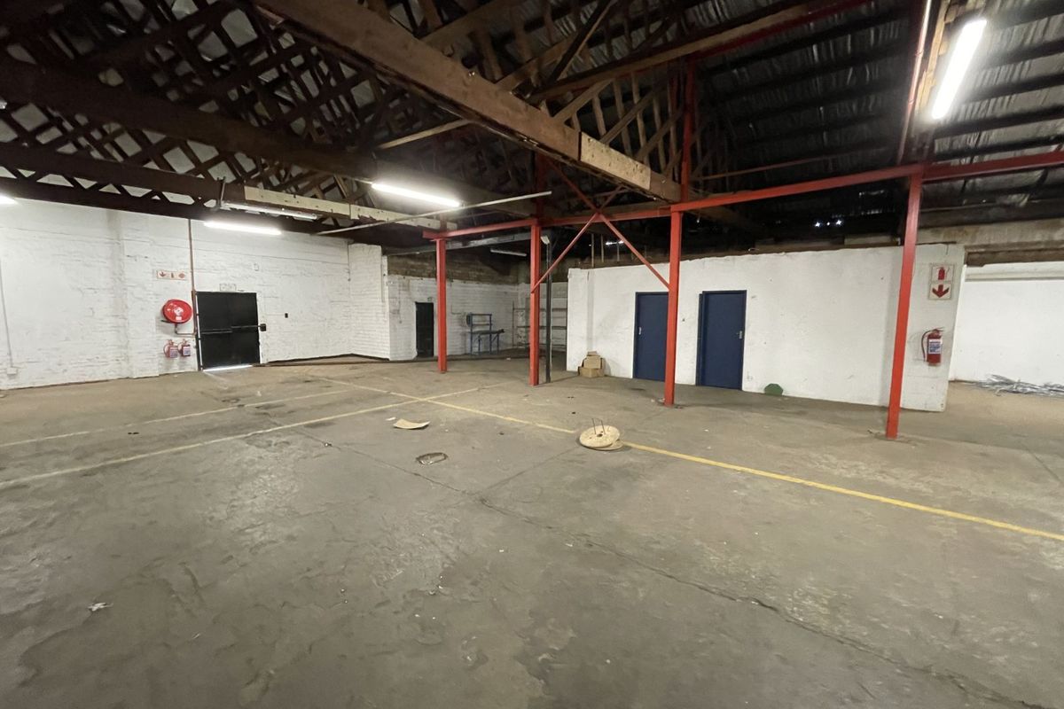 Industrial To Rent in Clayville East - Photo 5