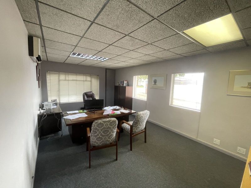 Office For Sale in Hatfield - Photo 8
