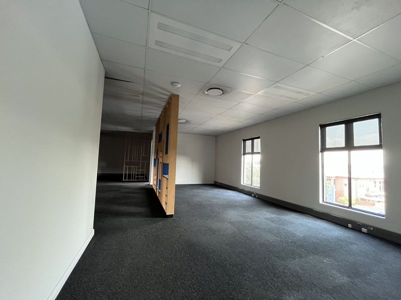Office For Sale in Die Hoewes - Photo 3