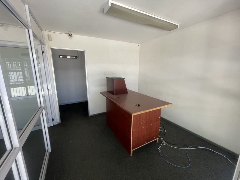 Industrial To Rent in Grand Central - Photo 7