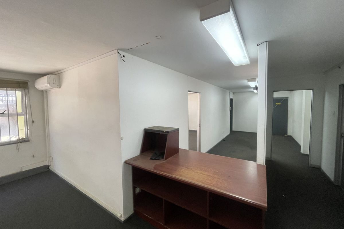 Industrial To Rent in Grand Central - Photo 5