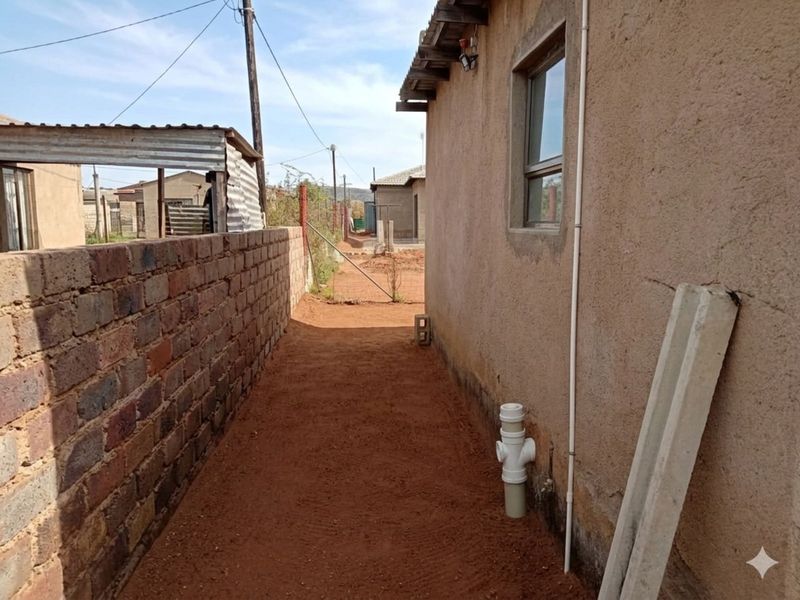 House For Sale in Mankweng - Photo 8