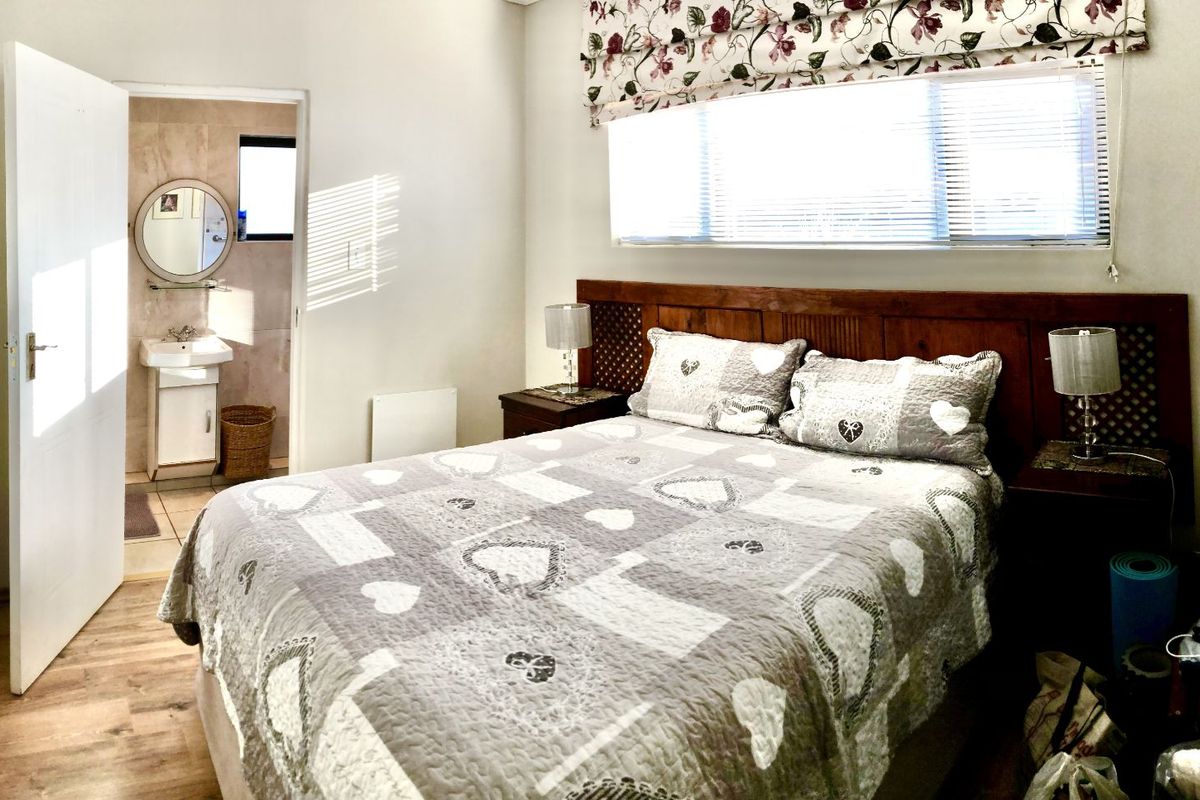 Apartment To Rent in Fairland - Photo 4