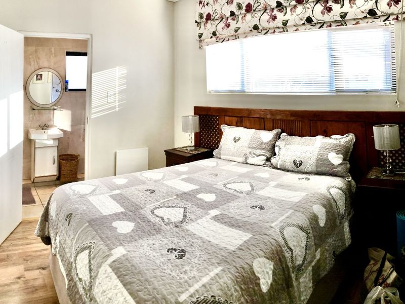 Apartment To Rent in Fairland - Photo 4