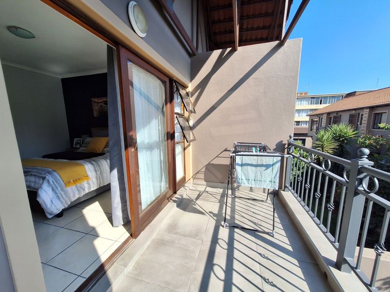 Townhouse For Sale in Moregloed - Photo 2
