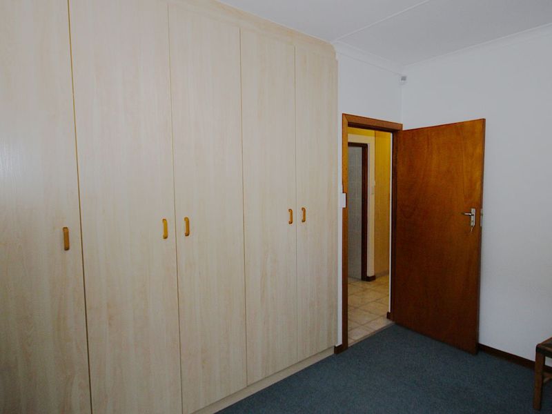 House For Sale in Fraaiuitsig - Photo 9