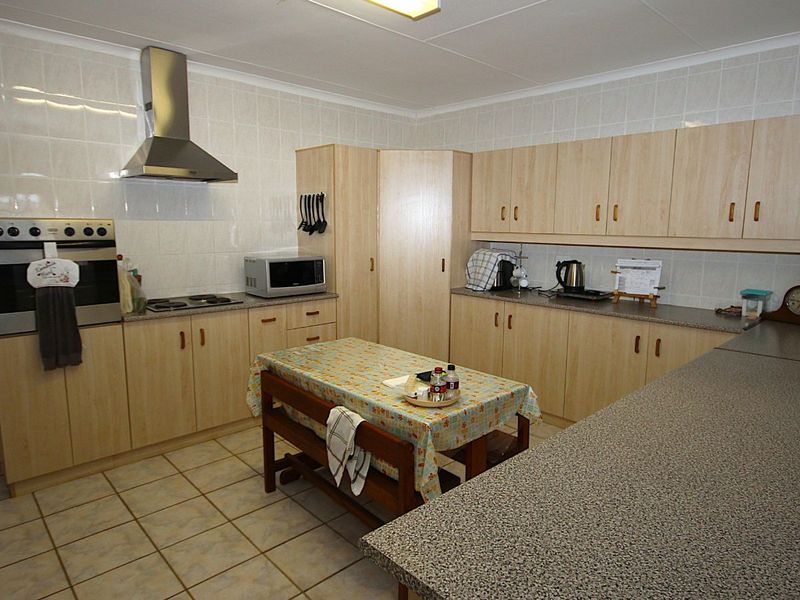House For Sale in Fraaiuitsig - Photo 8