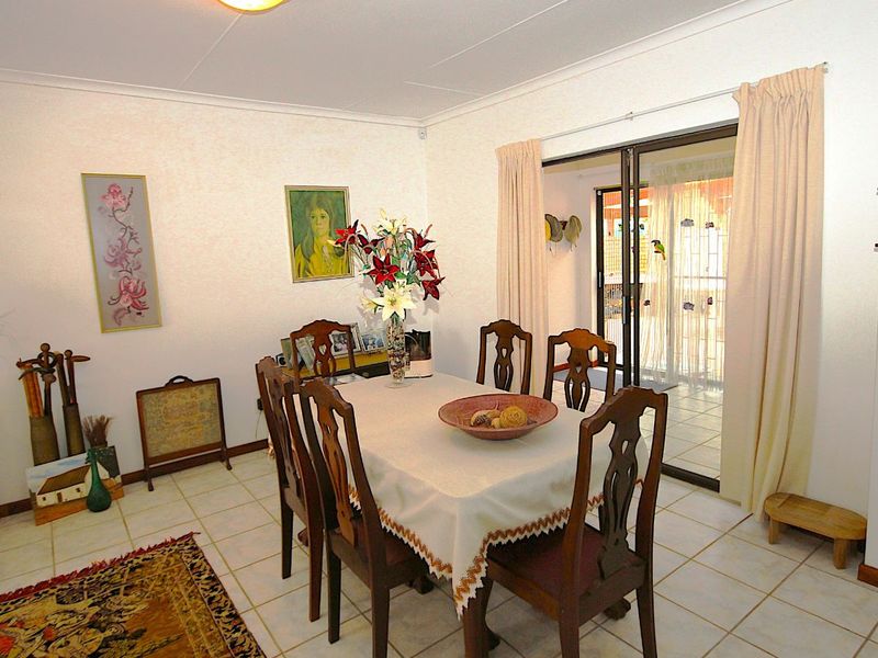 House For Sale in Fraaiuitsig - Photo 5