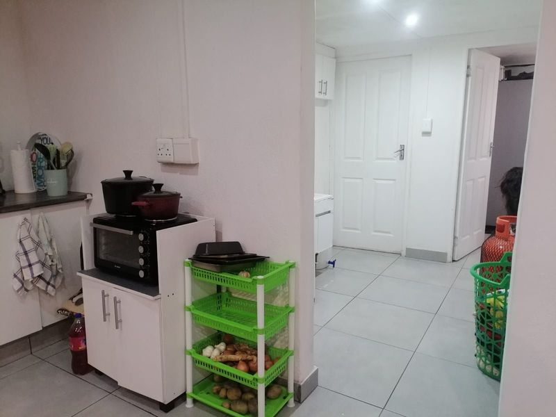 House For Sale in Kwanonqaba - Photo 7
