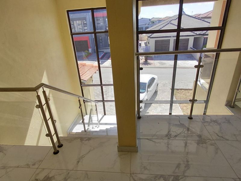 House For Sale in Bendor - Photo 7