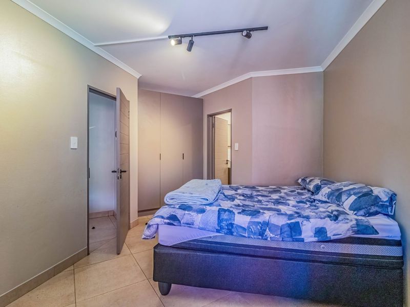 Apartment For Sale in Bedfordview Central - Photo 9