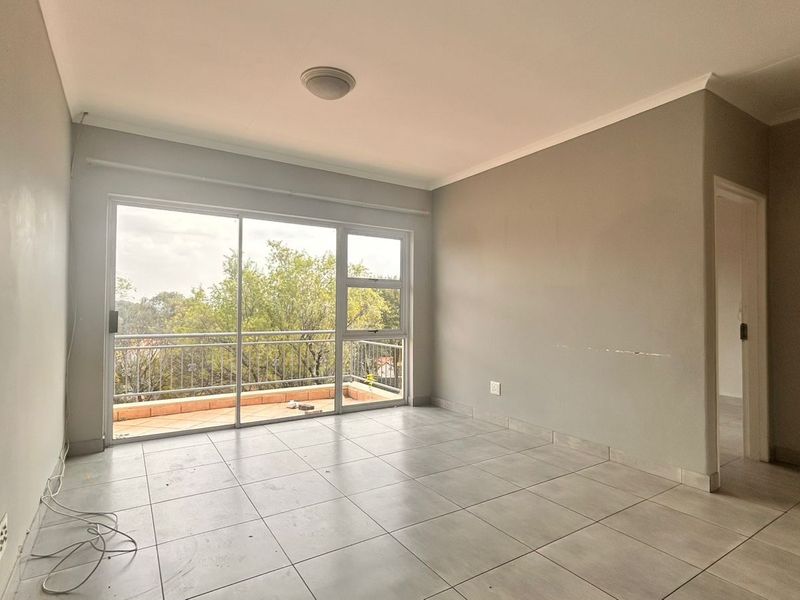 Apartment To Rent in Bryanston - Photo 4