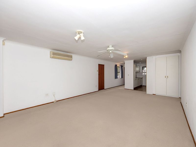House For Sale in Table View - Photo 5