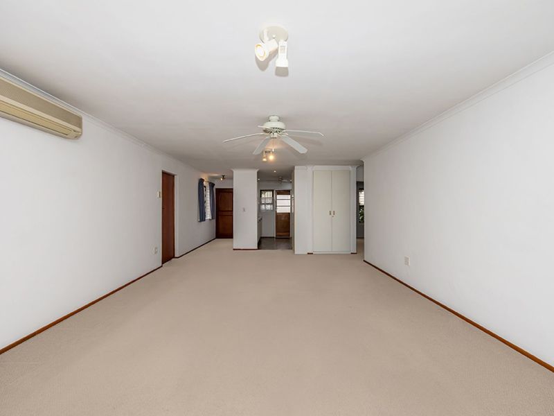 House For Sale in Table View - Photo 4
