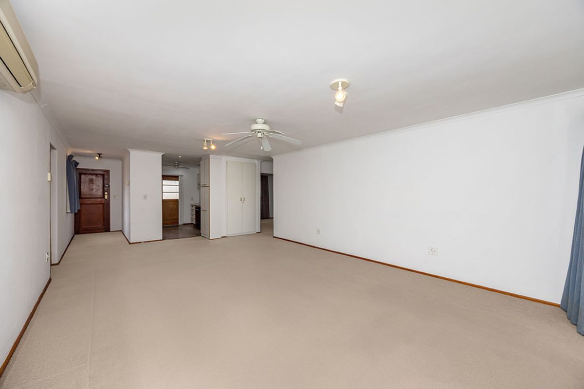 House For Sale in Table View - Photo 3