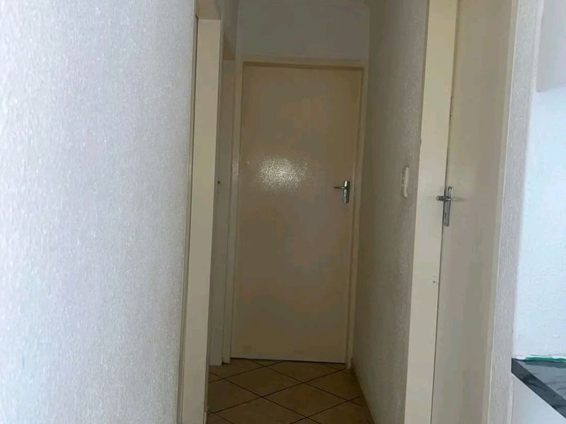 House For Sale in Nellmapius - Photo 8