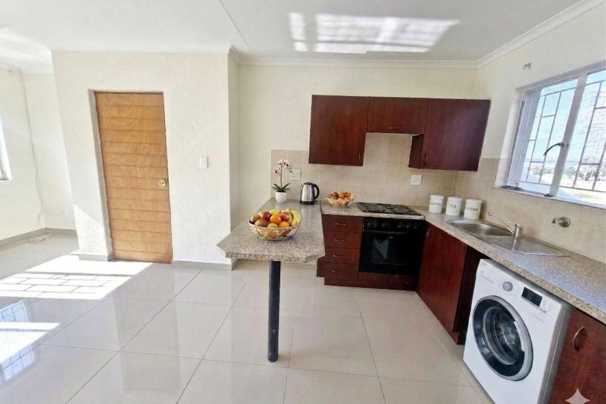 Apartment For Sale in Greenstone Hill - Photo 4