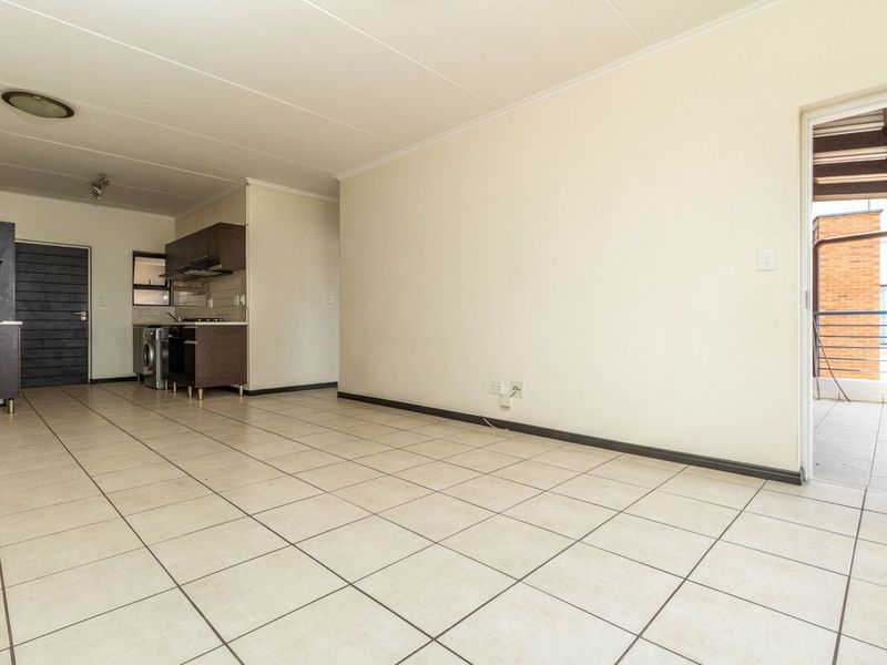 Apartment For Sale in Greenstone Gate - Photo 10