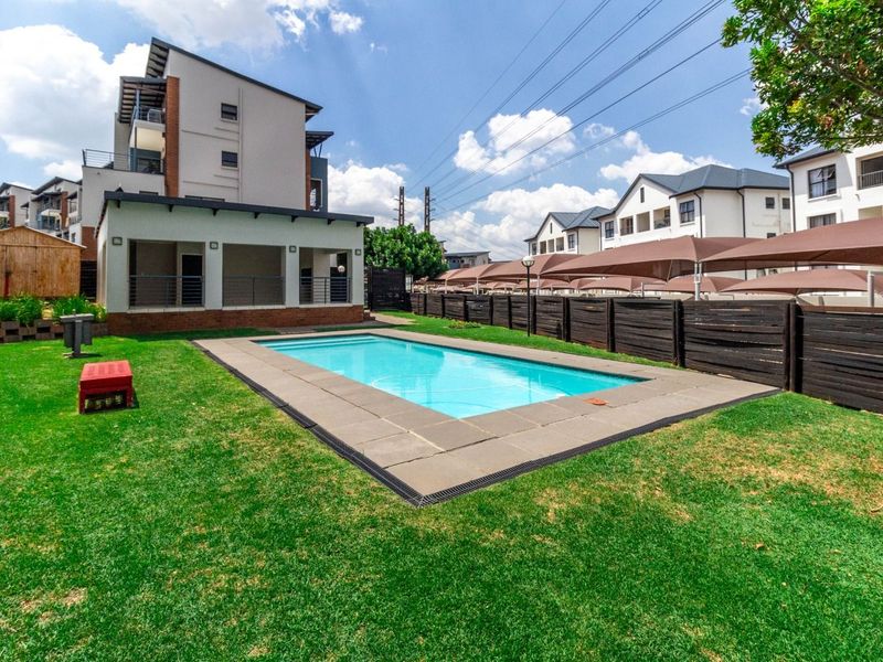 Apartment For Sale in Greenstone Gate - Photo 2