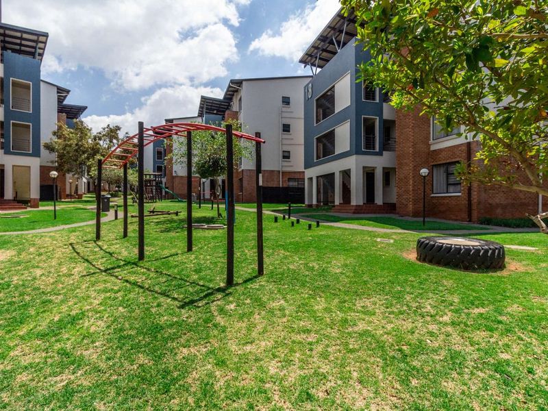 Apartment For Sale in Greenstone Gate - Photo 5