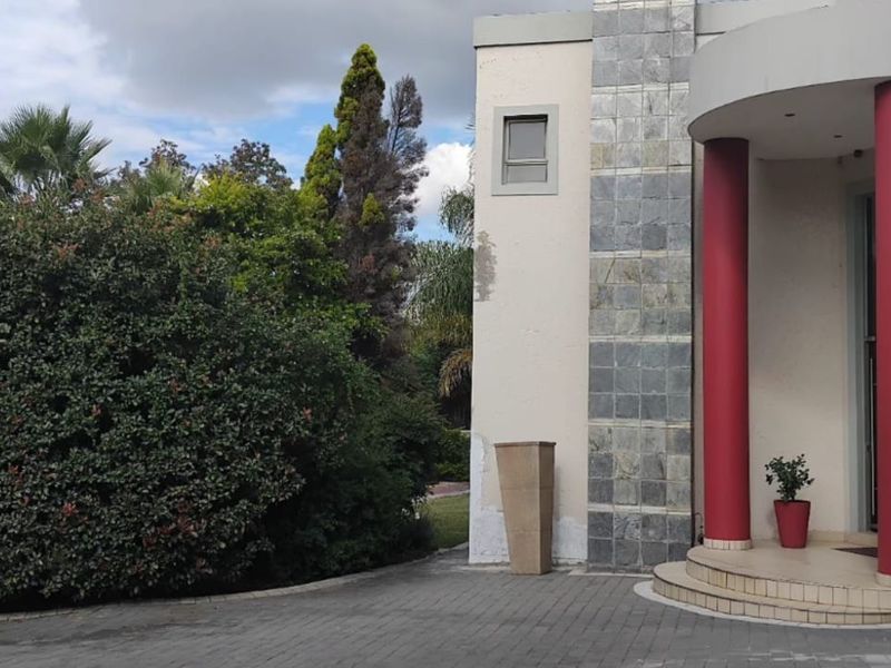 Apartment To Rent in Buccleuch - Photo 3