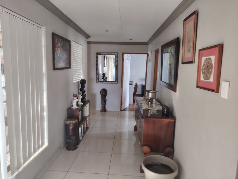 House For Sale in Reebok - Photo 8