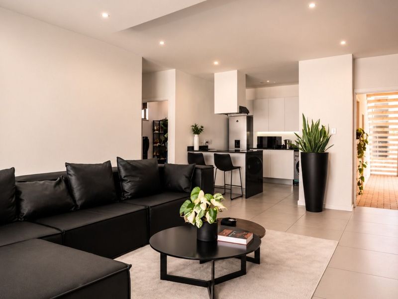 Townhouse For Sale in Morning Hill - Photo 4