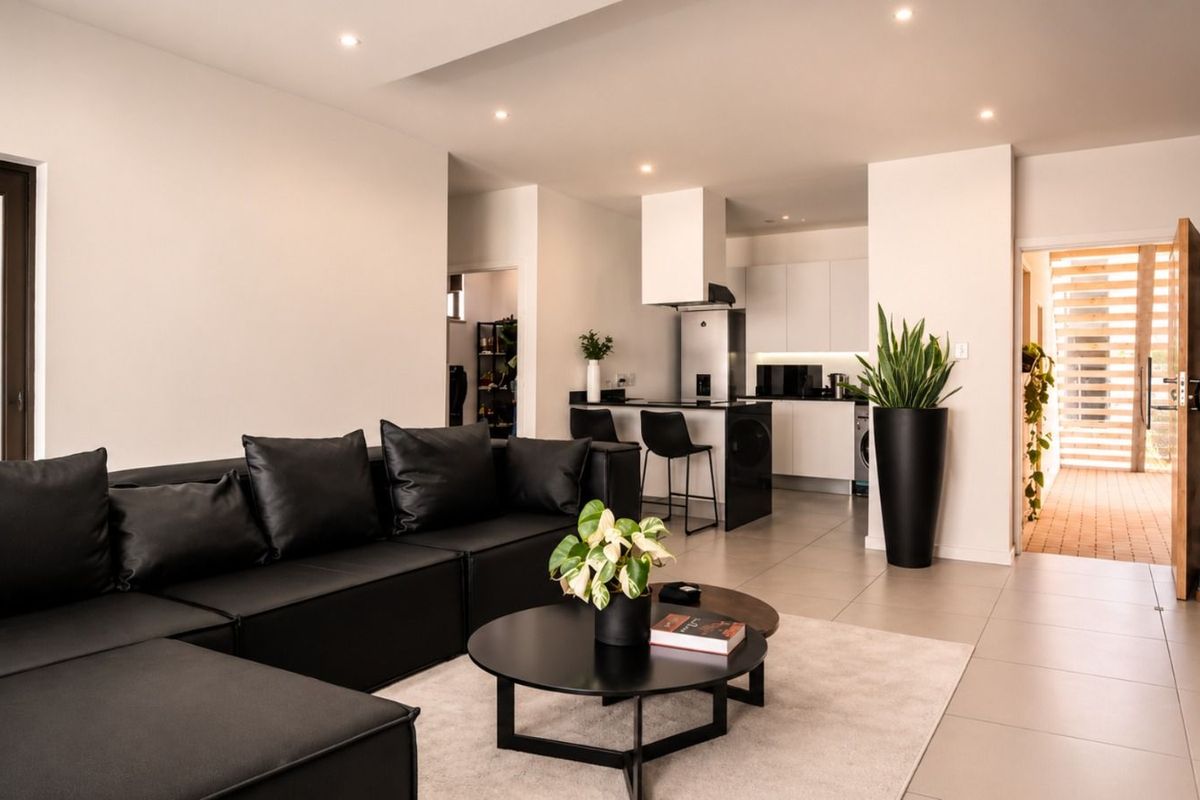 Townhouse For Sale in Morning Hill - Photo 4