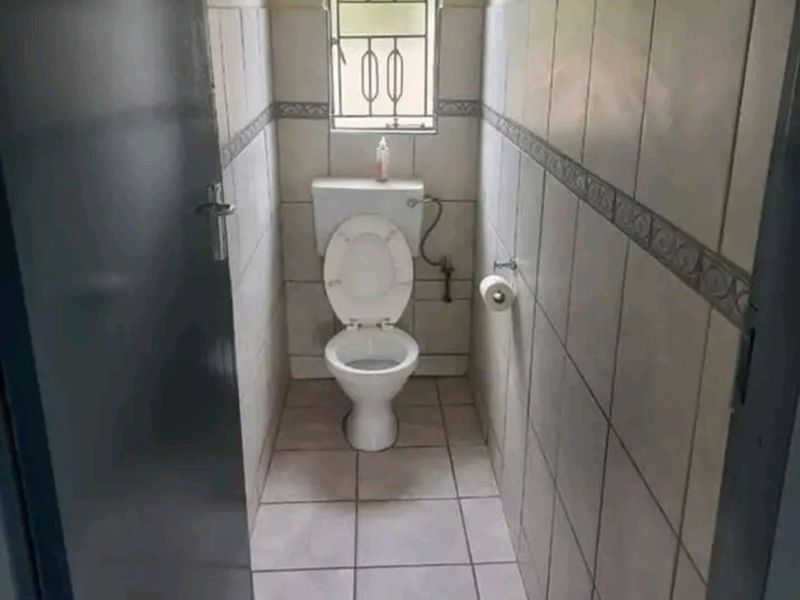 House For Sale in Norkem Park - Photo 6
