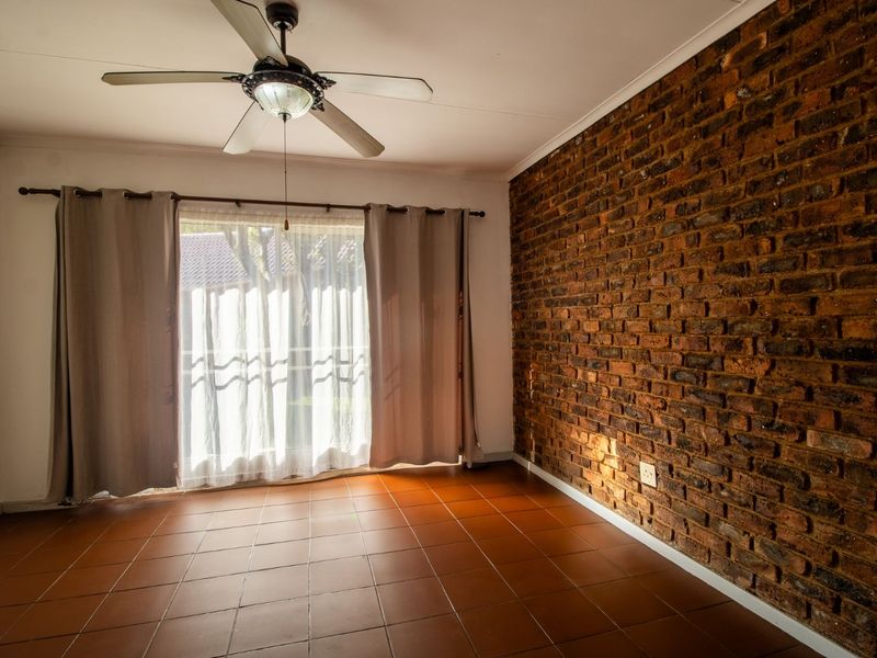 House For Sale in Sinoville - Photo 10
