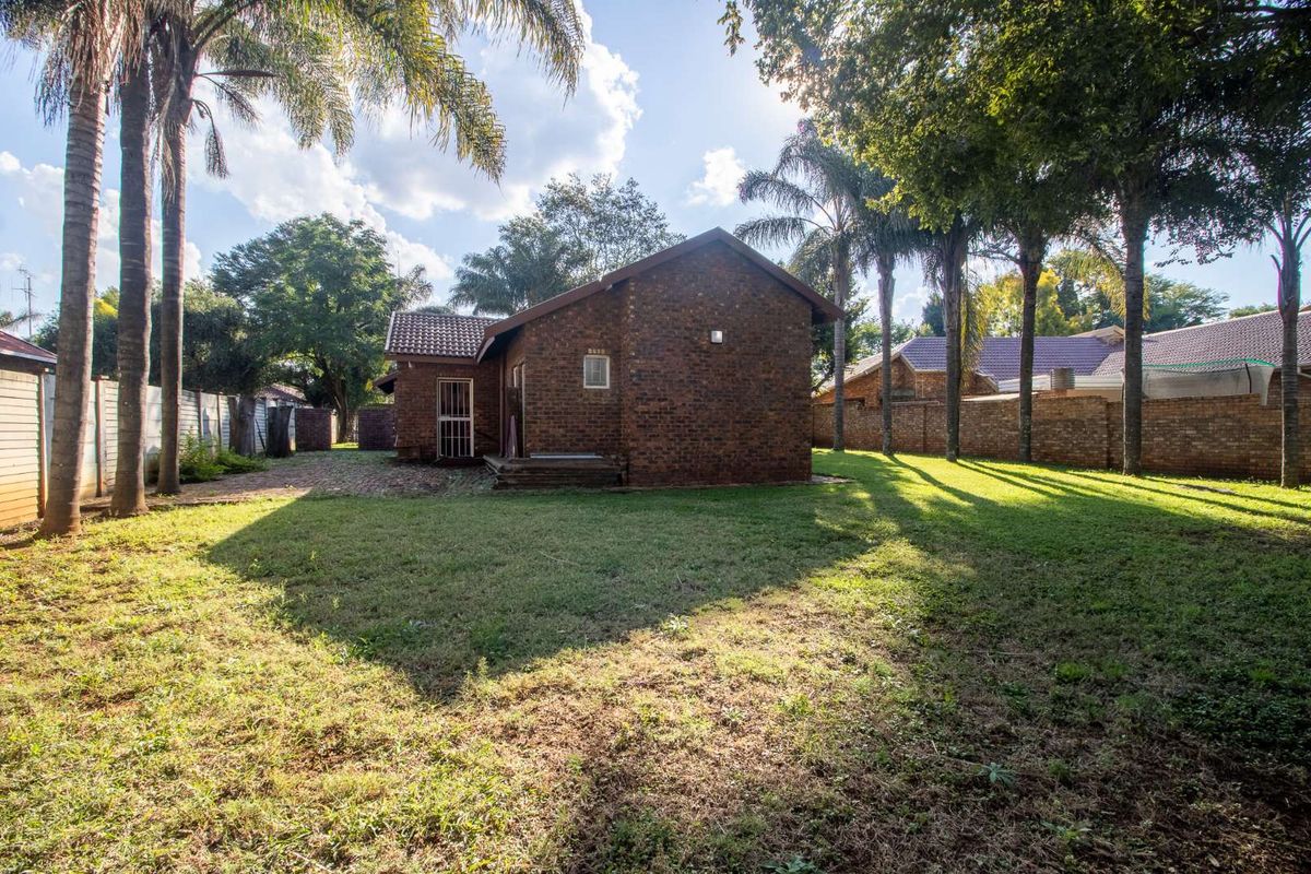 House For Sale in Sinoville - Photo 4