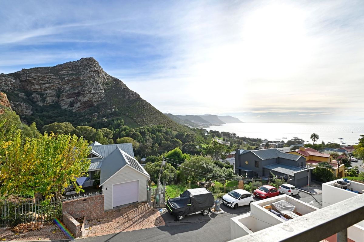 House For Sale in Mount Pleasant - Photo 4