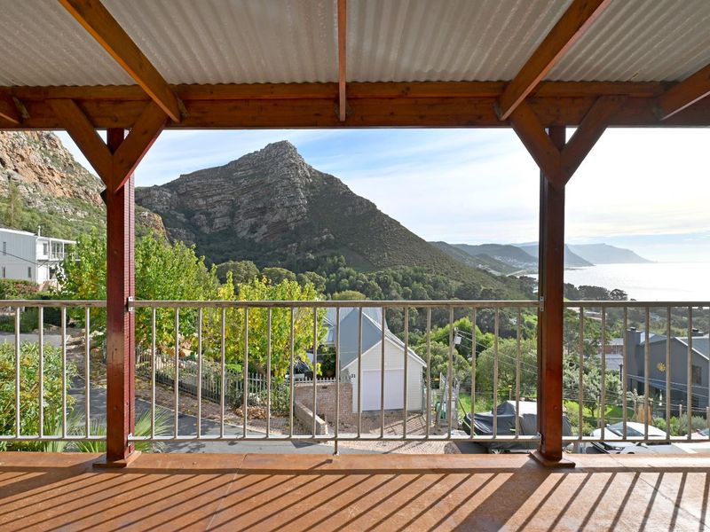 House For Sale in Mount Pleasant - Photo 2