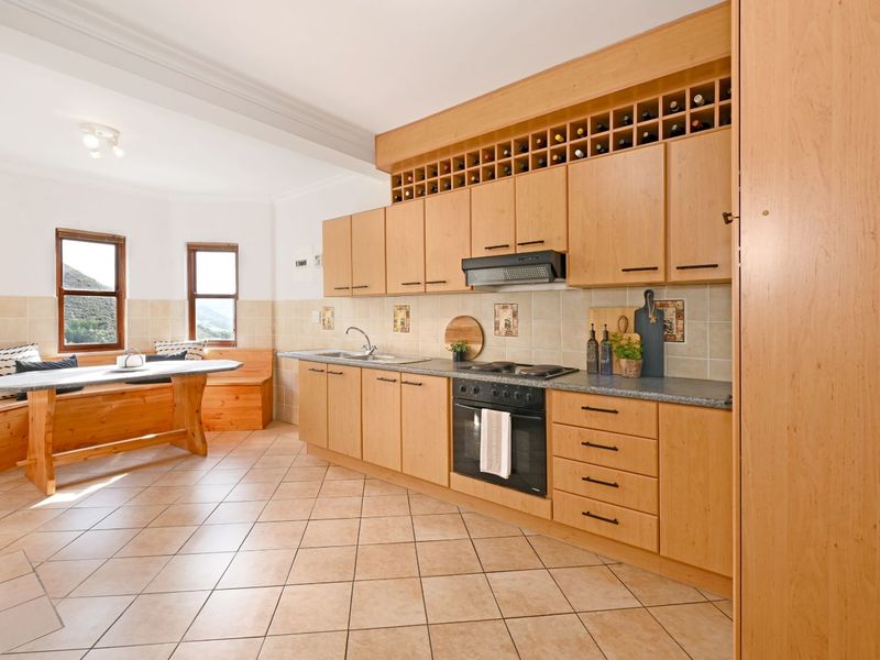 House For Sale in Mount Pleasant - Photo 7