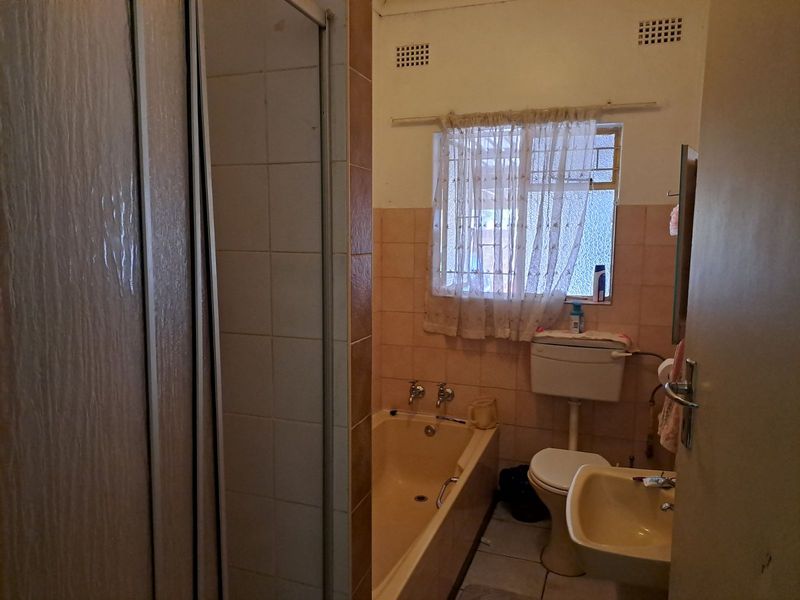 Townhouse For Sale in Modimolle Central - Photo 5
