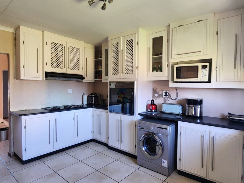 House For Sale in Doornspruit - Photo 8