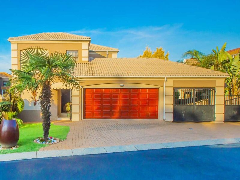 House For Sale in Noordheuwel - Photo 2