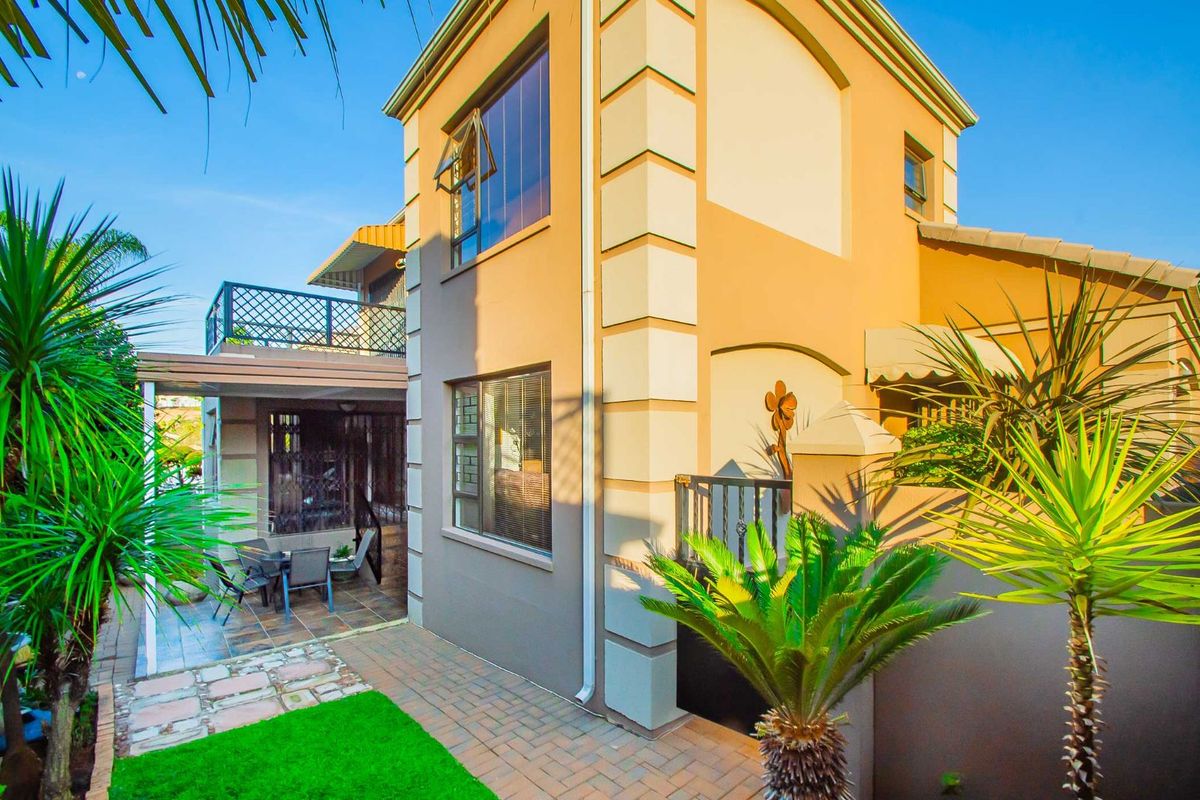 House For Sale in Noordheuwel - Photo 3