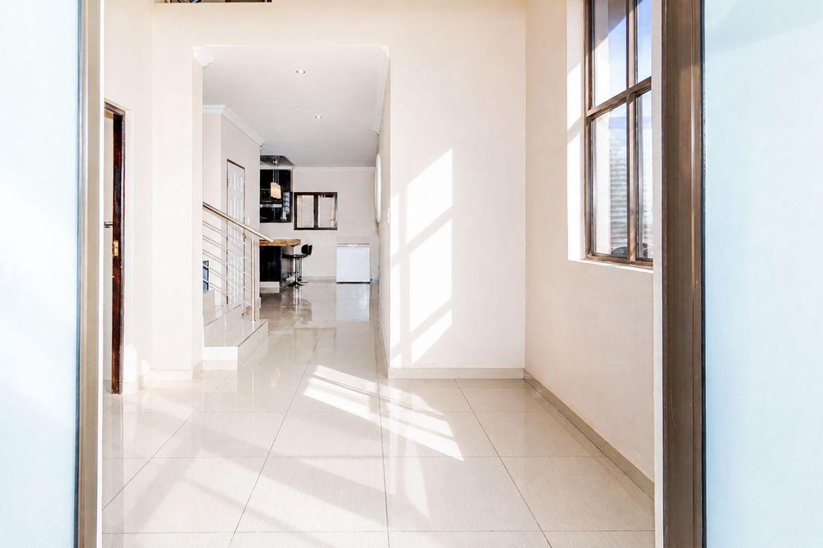 House To Rent in Summerset - Photo 4
