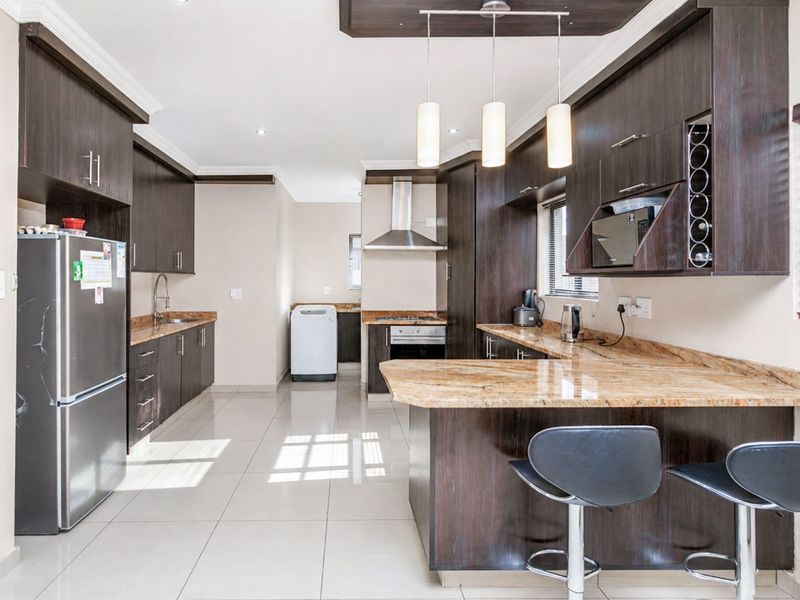 House To Rent in Summerset - Photo 8