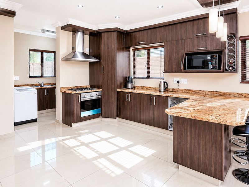 House To Rent in Summerset - Photo 10