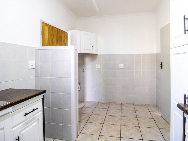 House To Rent in Rietvlei View Country Estates - Photo 5