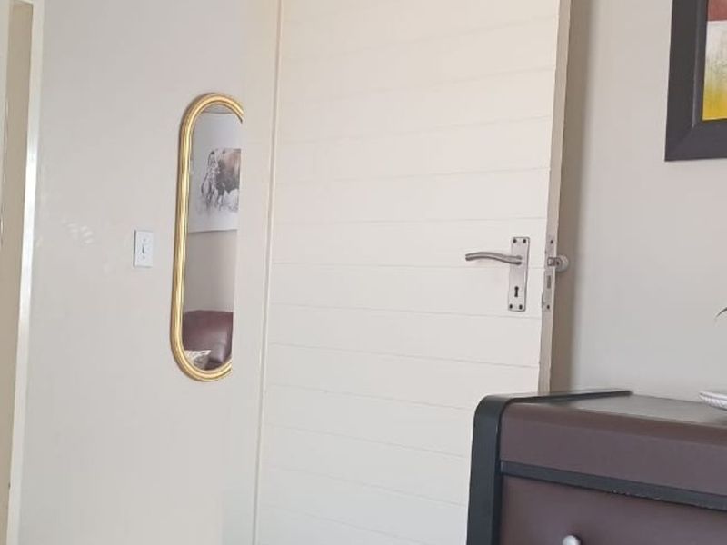 House For Sale in Lehae - Photo 3