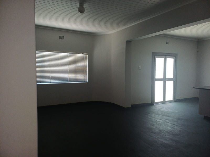 House For Sale in George South - Photo 3