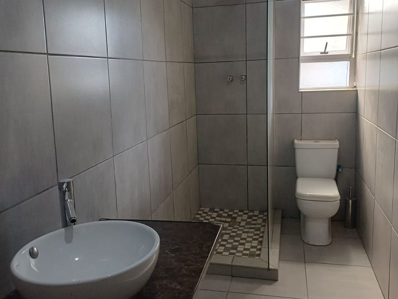 House For Sale in George South - Photo 8
